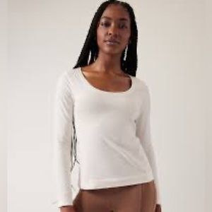 2 NWT Athleta Outbound Scoop Neck Tops